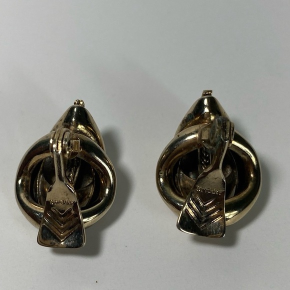 Gold Tone signed Sperry clip on earrings - Picture 2 of 4